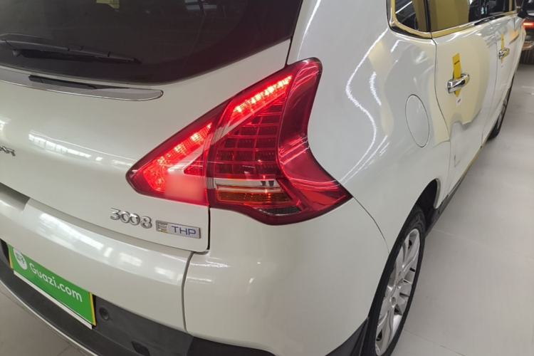 Used Peugeot 3008 2015 1.6THP Automatic Prestige Edition Right Rear Taillight