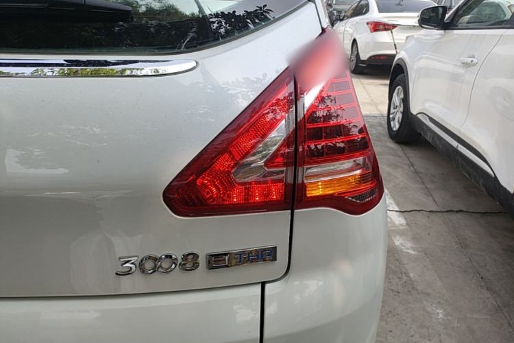 Used Peugeot 3008 2015 1.6THP Automatic Trend Edition Right Rear Taillight