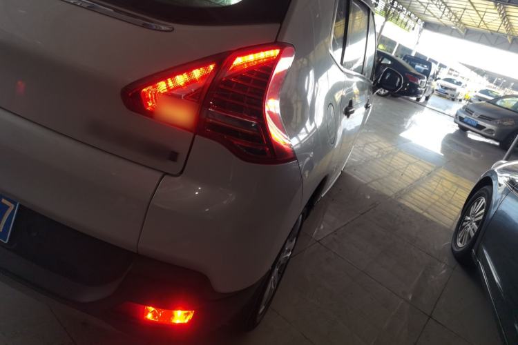 Used Peugeot 3008 2015 1.6THP Automatic Trend Edition Right Rear Taillight