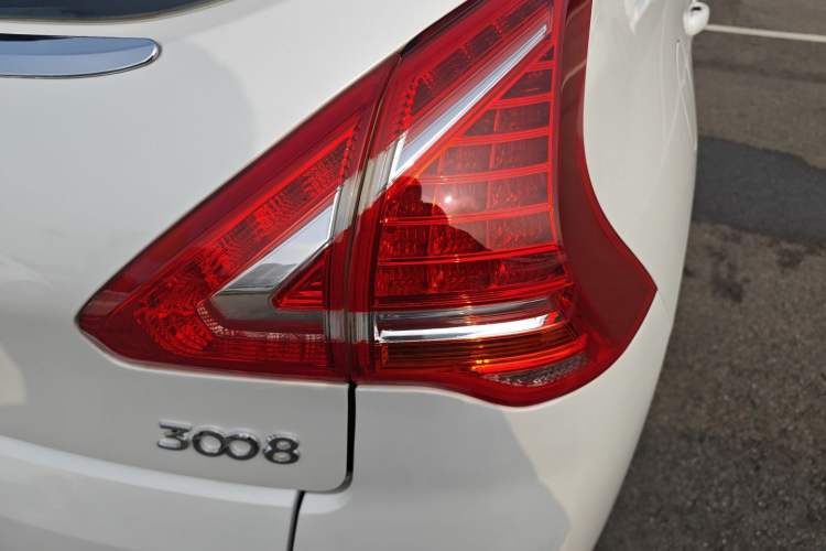 Used Peugeot 3008 2015 2.0L Manual Classic Edition Right Rear Taillight