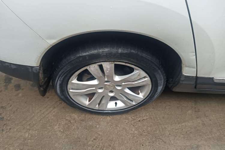 Used Peugeot 3008 2015 2.0L Automatic Classic Edition Right Rear Wheel Hub