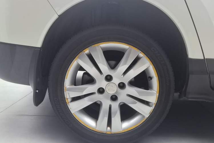 Used Peugeot 3008 2015 2.0L Automatic Trend Edition Right Rear Wheel Hub
