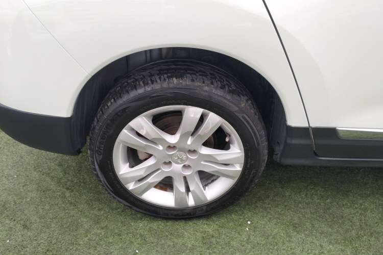 Used Peugeot 3008 2015 2.0L Automatic Classic Edition Right Rear Wheel Hub