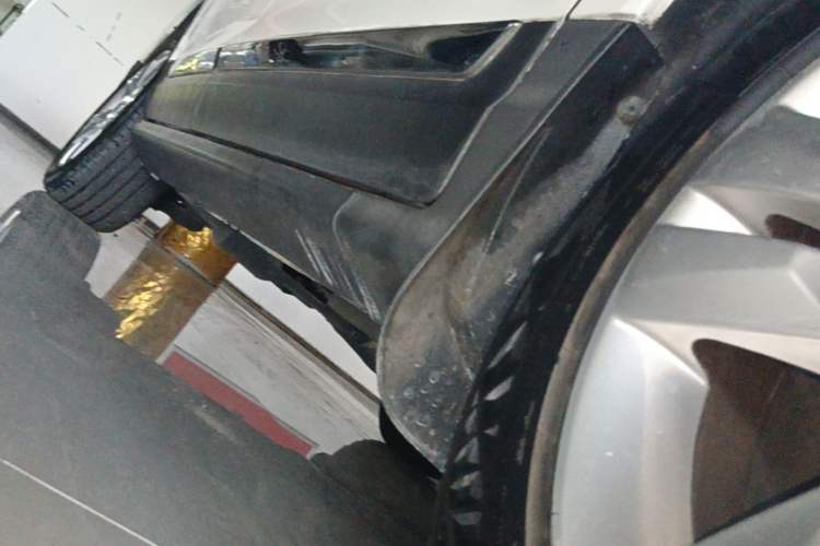 Used Peugeot 3008 2015 2.0L Automatic Classic Edition Right Side Sill