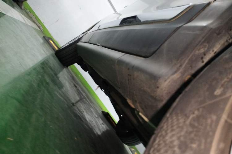 Used Peugeot 3008 2015 1.6THP Automatic Trend Edition Right Side Sill