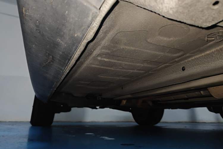 Used Peugeot 3008 2015 2.0L Automatic Classic Edition Right Side Sill