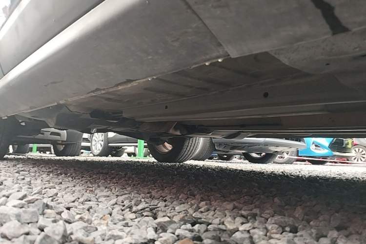 Used Peugeot 3008 2015 2.0L Automatic Trend Edition Right Side Sill