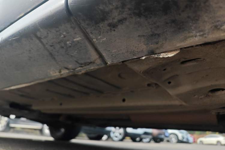 Used Peugeot 3008 2015 2.0L Manual Classic Edition Right Side Sill