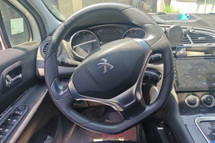 Used Peugeot 3008 2015 2.0L Automatic Classic Edition Steering Wheel