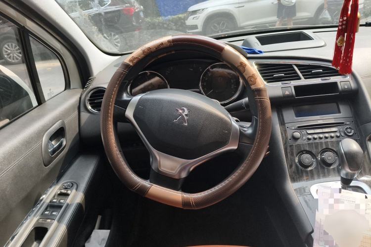 Used Peugeot 3008 2015 2.0L Automatic Classic Edition Steering Wheel