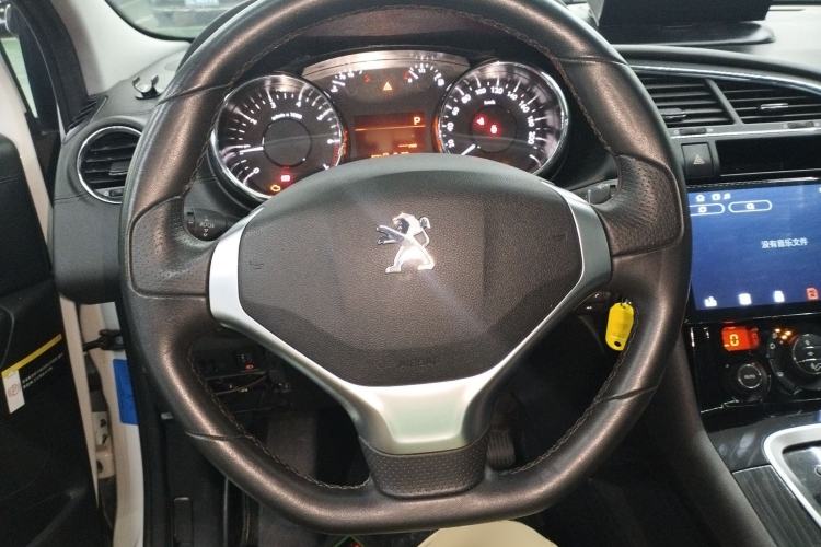 Used Peugeot 3008 2015 1.6THP Automatic Trend Edition Steering Wheel