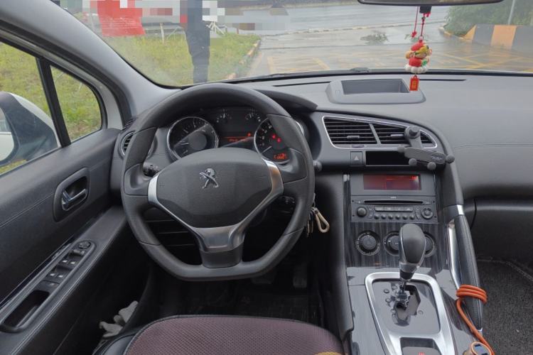 Used Peugeot 3008 2015 1.6THP Automatic Classic Edition Steering Wheel