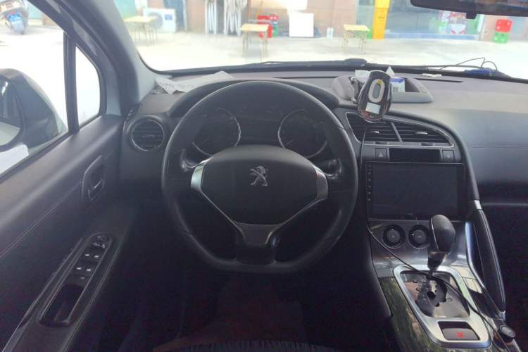 Used Peugeot 3008 2015 2.0L Automatic Classic Edition Steering Wheel