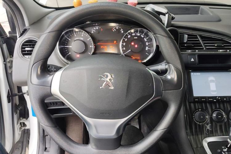 Used Peugeot 3008 2015 2.0L Automatic Classic Edition Steering Wheel