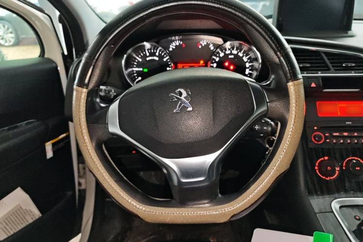 Used Peugeot 3008 2015 2.0L Automatic Classic Edition Steering Wheel