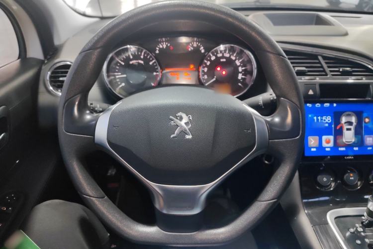 Used Peugeot 3008 2015 2.0L Automatic Classic Edition Steering Wheel