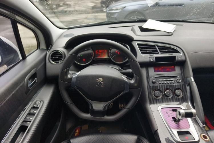 Used Peugeot 3008 2015 1.6THP Automatic Classic Edition Steering Wheel