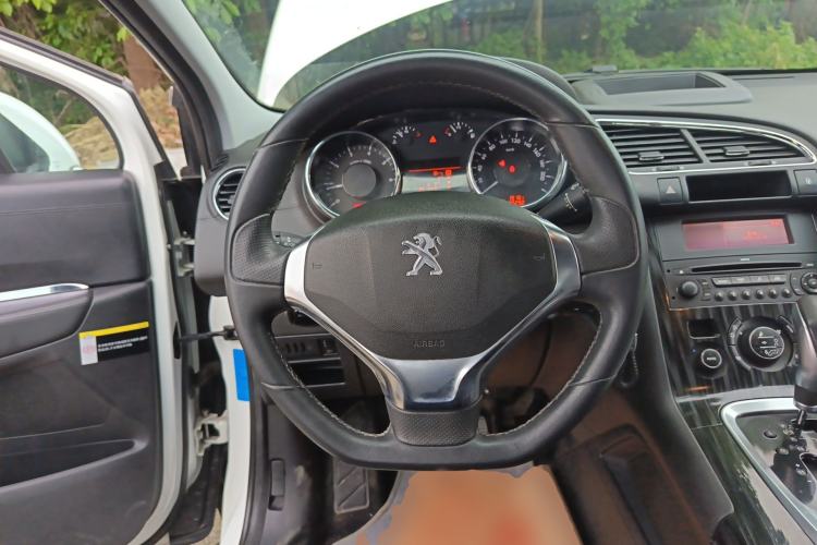 Used Peugeot 3008 2015 1.6THP Automatic Trend Edition Steering Wheel