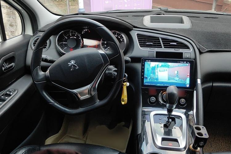 Used Peugeot 3008 2015 2.0L Automatic Trend Edition Steering Wheel