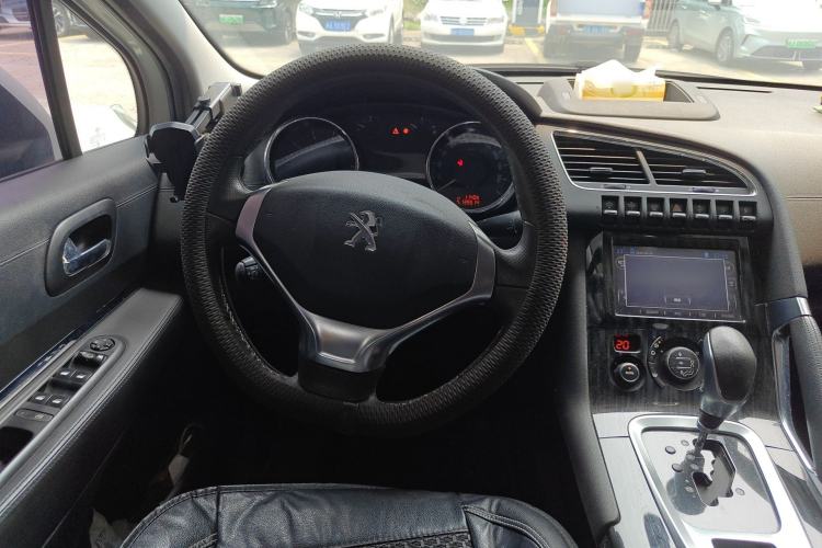Used Peugeot 3008 2015 1.6THP Automatic Prestige Edition Steering Wheel