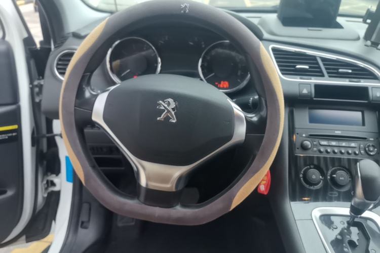 Used Peugeot 3008 2015 1.6THP Automatic Classic Edition Steering Wheel