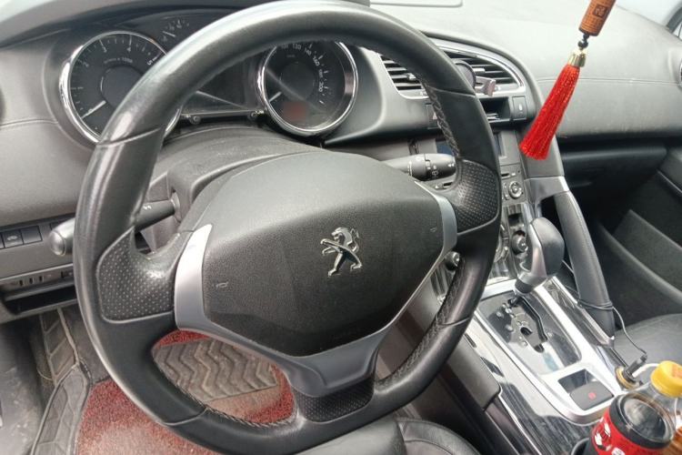 Used Peugeot 3008 2015 2.0L Automatic Trend Edition Steering Wheel