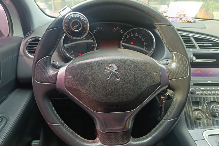 Used Peugeot 3008 2015 2.0L Automatic Trend Edition Steering Wheel