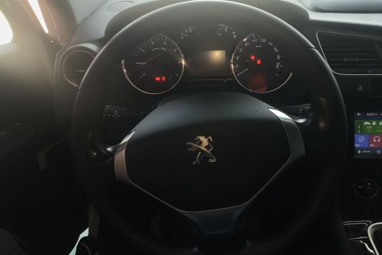 Used Peugeot 3008 2015 2.0L Manual Classic Edition Steering Wheel