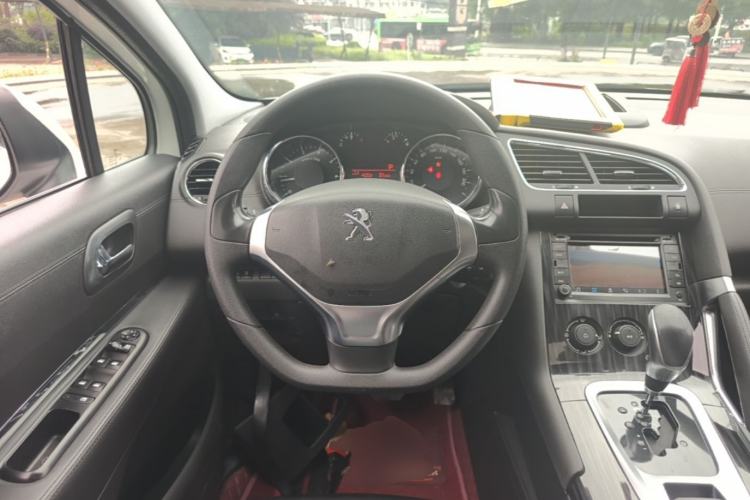 Used Peugeot 3008 2015 1.6THP Automatic Classic Edition Steering Wheel