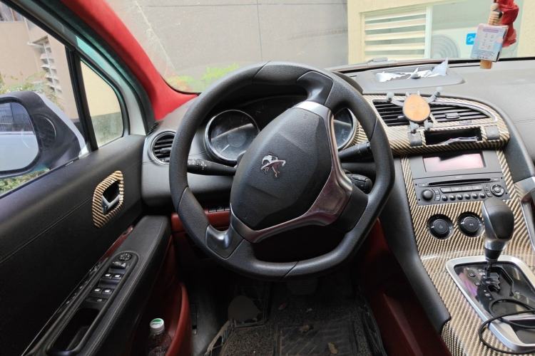 Used Peugeot 3008 2015 1.6THP Automatic Classic Edition Steering Wheel