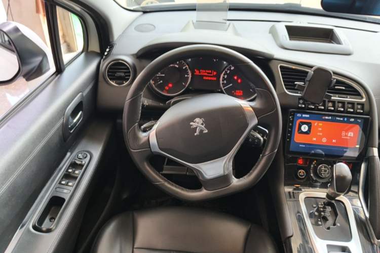 Used Peugeot 3008 2015 1.6THP Automatic Prestige Edition Steering Wheel