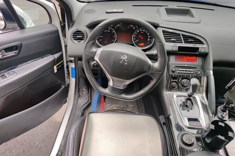 Used Peugeot 3008 2015 1.6THP Automatic Trend Edition Steering Wheel