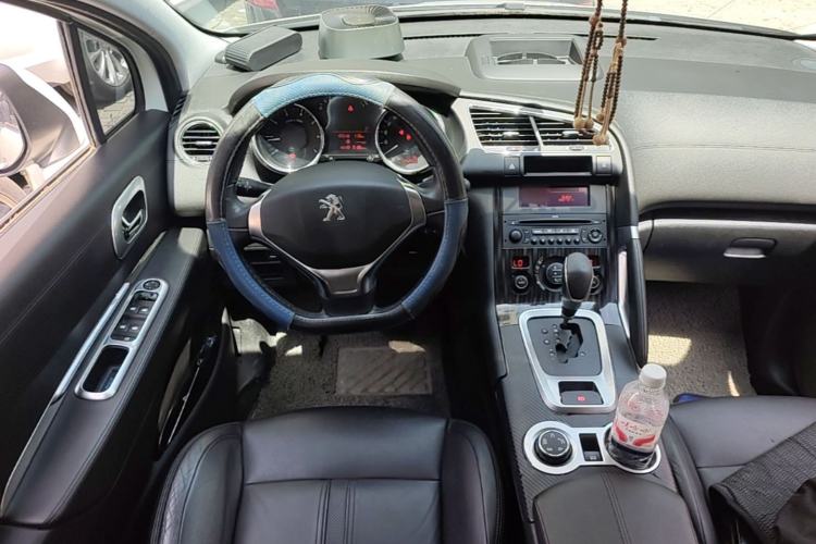 Used Peugeot 3008 2015 1.6THP Automatic Trend Edition Steering Wheel