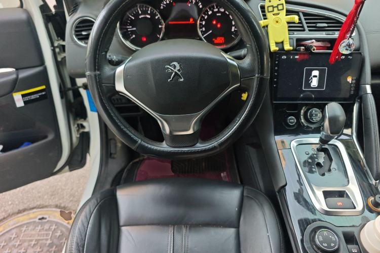 Used Peugeot 3008 2015 1.6THP Automatic Trend Edition Steering Wheel