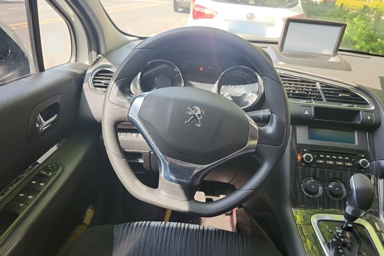 Used Peugeot 3008 2015 2.0L Automatic Classic Edition Steering Wheel