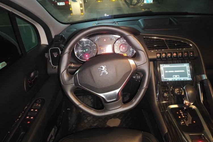 Used Peugeot 3008 2015 1.6THP Automatic Prestige Edition Steering Wheel