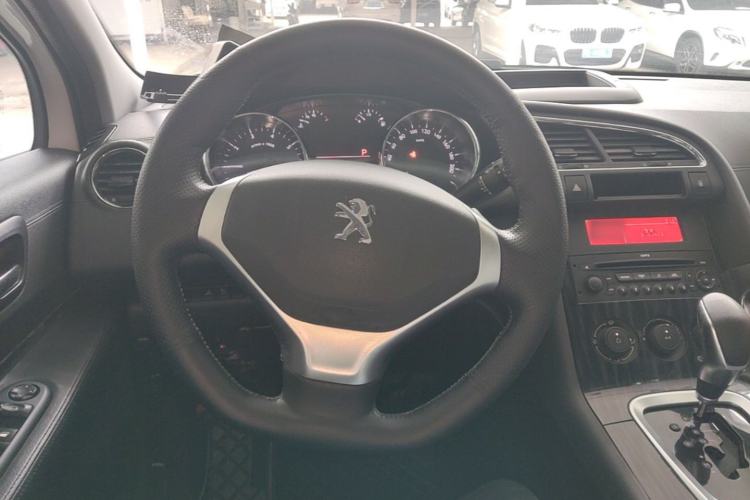 Used Peugeot 3008 2015 2.0L Automatic Classic Edition Steering Wheel