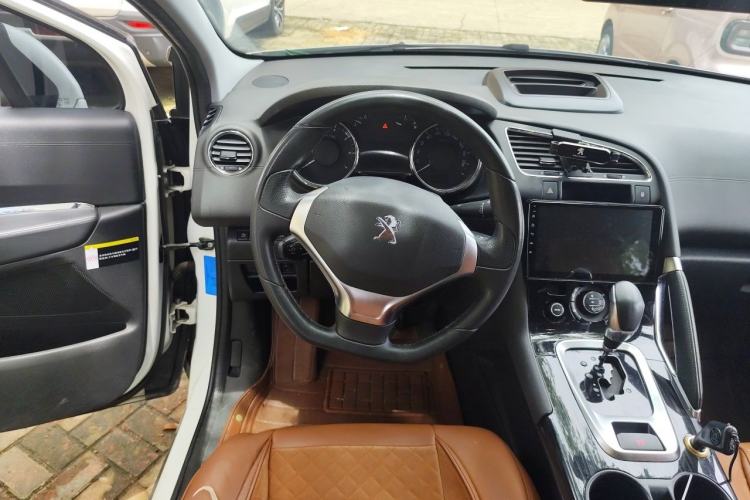 Used Peugeot 3008 2015 2.0L Automatic Trend Edition Steering Wheel
