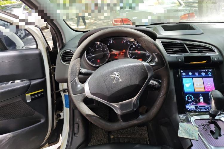 Used Peugeot 3008 2015 2.0L Automatic Classic Edition Steering Wheel