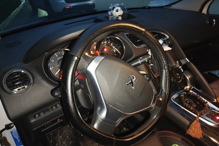 Used Peugeot 3008 2015 2.0L Automatic Classic Edition Steering Wheel