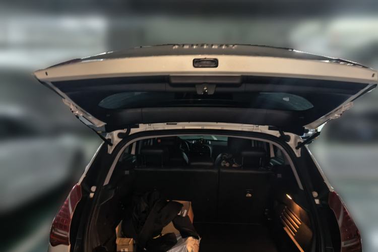 Used Peugeot 3008 2015 1.6THP Automatic Prestige Edition Trunk
