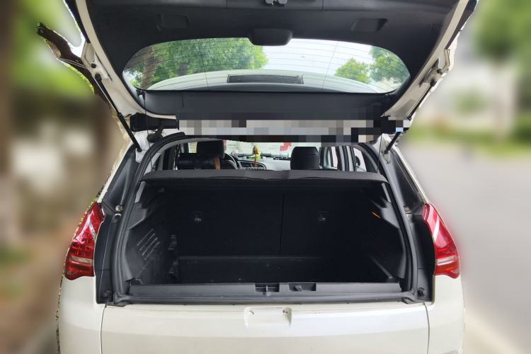 Used Peugeot 3008 2015 1.6THP Automatic Prestige Edition Trunk