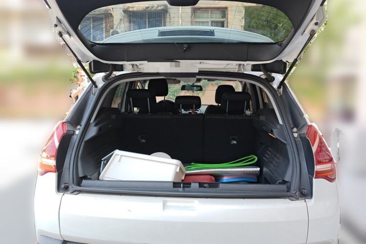 Used Peugeot 3008 2015 2.0L Automatic Classic Edition Trunk