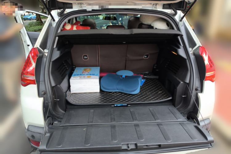 Used Peugeot 3008 2015 1.6THP Automatic Classic Edition Trunk