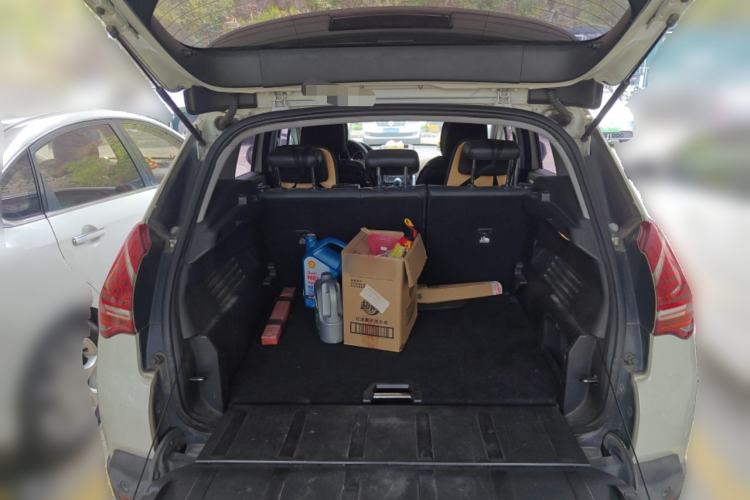 Used Peugeot 3008 2015 1.6THP Automatic Prestige Edition Trunk