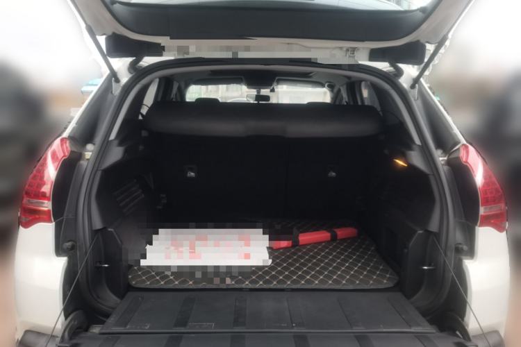 Used Peugeot 3008 2015 1.6THP Automatic Classic Edition Trunk