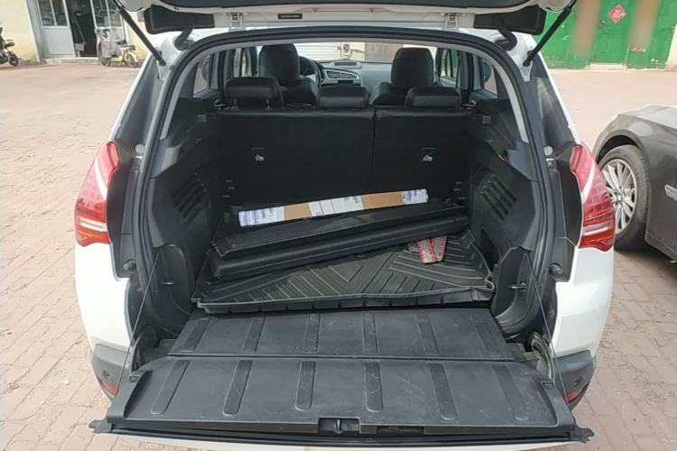Used Peugeot 3008 2015 2.0L Automatic Classic Edition Trunk