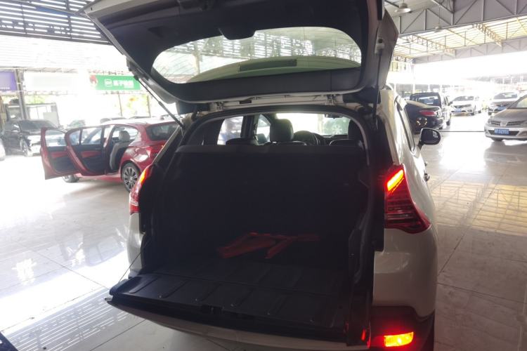 Used Peugeot 3008 2015 1.6THP Automatic Trend Edition Trunk