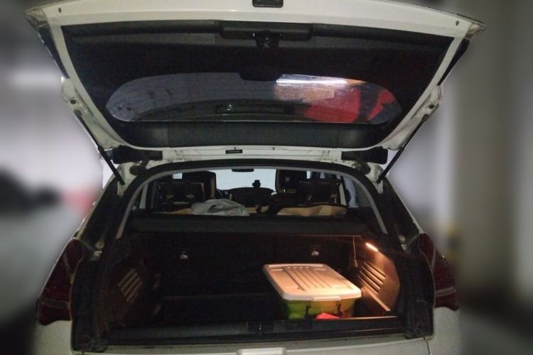 Used Peugeot 3008 2015 2.0L Automatic Classic Edition Trunk