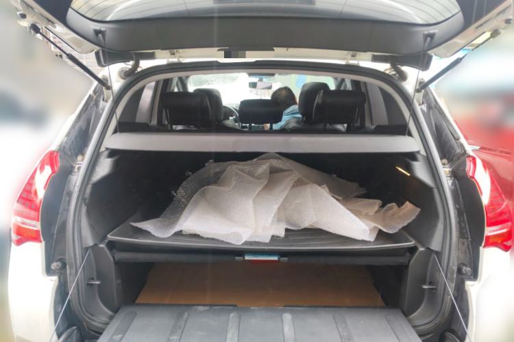 Used Peugeot 3008 2015 2.0L Automatic Classic Edition Trunk